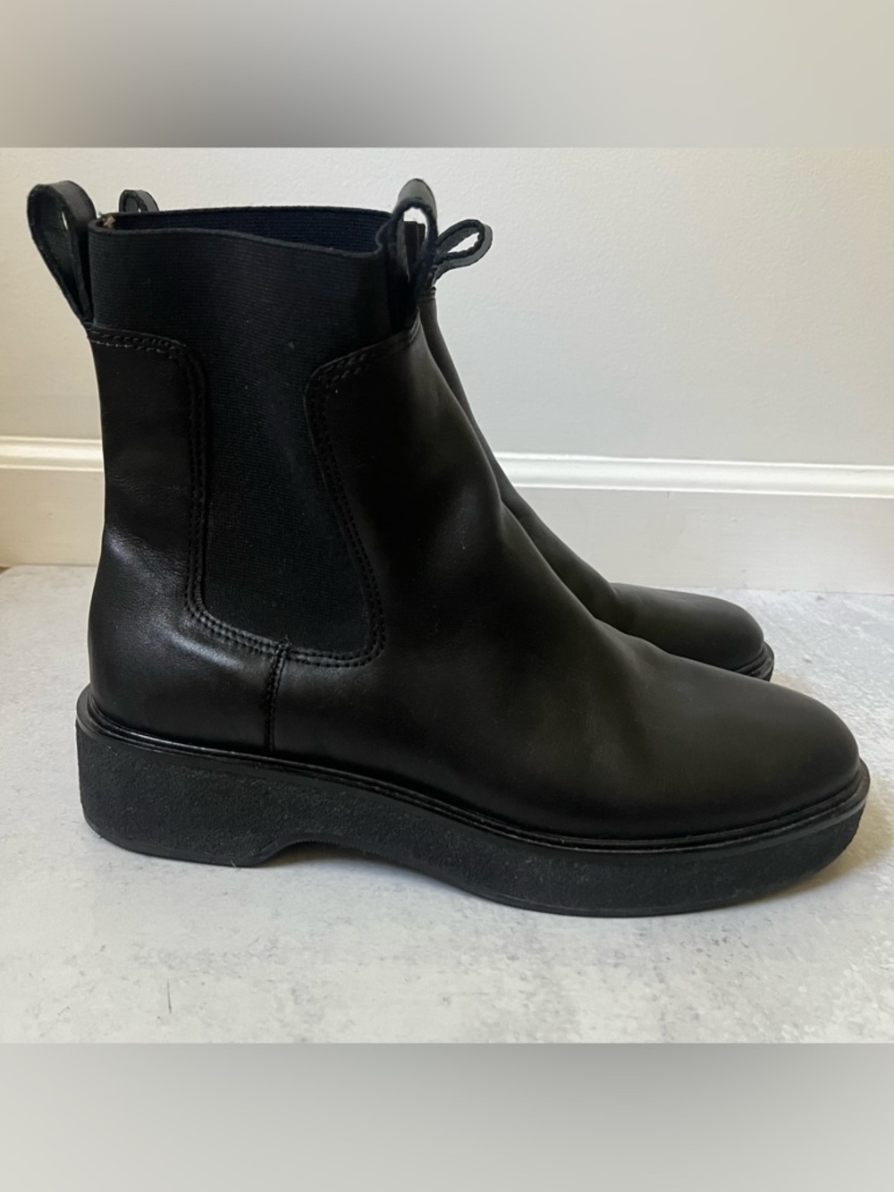 Madewell Leather Chelsea Boots 8.5 Black Sleek